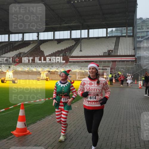 07.12.2025 - St. Pauli X-Mass-Run No. 15 Fabian Wolf http://msf.ph/oto/9416472 07.12.2025 11:09:46 Ziel 59, 66, 330, 696, 737, 814, 863, 1157, 1163, 1579, 1582, 4190, 4191 meine-sportfotos.de