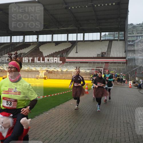 07.12.2025 - St. Pauli X-Mass-Run No. 15 Fabian Wolf http://msf.ph/oto/9416540 07.12.2025 11:10:26 Ziel 30, 31, 42, 49, 53, 134, 980, 1298, 1299, 1398, 1692, 1694, 1697, 1739, 1740, 2371 meine-sportfotos.de
