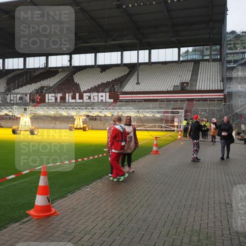 07.12.2025 - St. Pauli X-Mass-Run No. 15 Fabian Wolf http://msf.ph/oto/9416961 07.12.2025 11:12:54 Ziel 494, 681, 919, 1175, 1178, 1420, 1422, 1703, 3167, 4794, 4795, 4796, 4802, 4804 meine-sportfotos.de