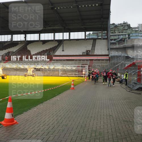 07.12.2025 - St. Pauli X-Mass-Run No. 15 Fabian Wolf http://msf.ph/oto/9417129 07.12.2025 11:14:37 Ziel 525, 1776, 1778, 1798, 1804, 1805, 1806, 1807, 2040, 2211, 4010 meine-sportfotos.de