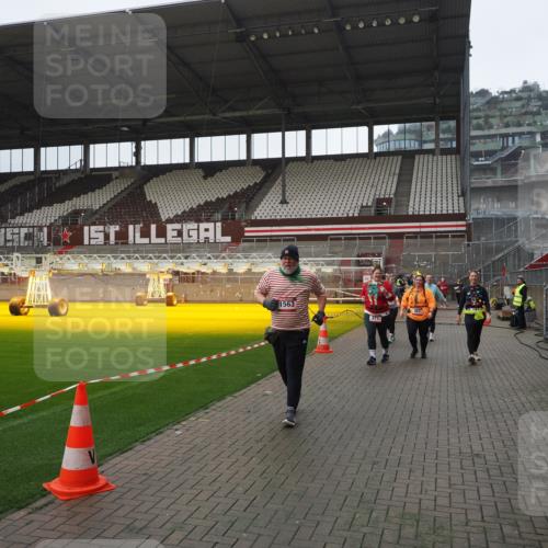 07.12.2025 - St. Pauli X-Mass-Run No. 15 Fabian Wolf http://msf.ph/oto/9417630 07.12.2025 11:19:36 Ziel 367, 373, 797, 1336, 1343, 1563, 2062 meine-sportfotos.de