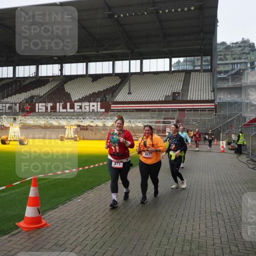 07.12.2025 - St. Pauli X-Mass-Run No. 15 Fabian Wolf http://msf.ph/oto/9417642 07.12.2025 11:19:40 Ziel 367, 373, 797, 1336, 1343, 1563, 2217, 3160 meine-sportfotos.de