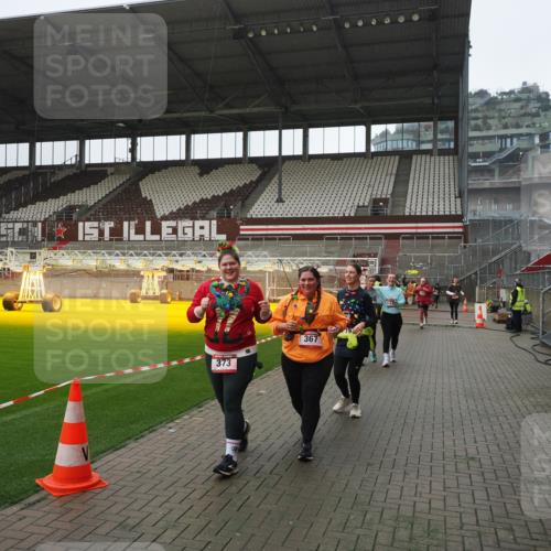 07.12.2025 - St. Pauli X-Mass-Run No. 15 Fabian Wolf http://msf.ph/oto/9417644 07.12.2025 11:19:40 Ziel 367, 373, 797, 1336, 1343, 1563, 2217, 3160 meine-sportfotos.de