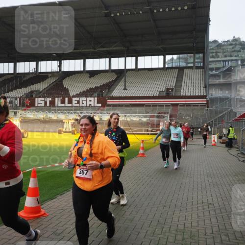 07.12.2025 - St. Pauli X-Mass-Run No. 15 Fabian Wolf http://msf.ph/oto/9417650 07.12.2025 11:19:41 Ziel 367, 373, 797, 1336, 1343, 1563, 2217, 3160 meine-sportfotos.de