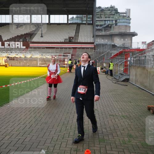 07.12.2025 - St. Pauli X-Mass-Run No. 15 Fabian Wolf http://msf.ph/oto/9417905 07.12.2025 11:21:45 Ziel 1549, 1902, 1907, 1939, 2033, 2197, 2473, 2474 meine-sportfotos.de