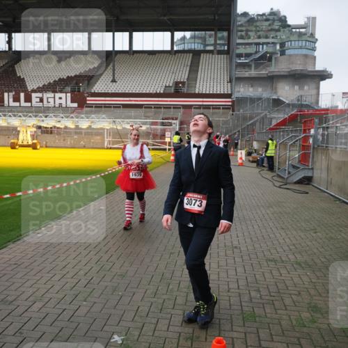 07.12.2025 - St. Pauli X-Mass-Run No. 15 Fabian Wolf http://msf.ph/oto/9417906 07.12.2025 11:21:45 Ziel 1549, 1902, 1907, 1939, 2033, 2197, 2473, 2474 meine-sportfotos.de