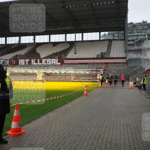 07.12.2025 - St. Pauli X-Mass-Run No. 15 Fabian Wolf http://msf.ph/oto/9418043 07.12.2025 11:23:11 Ziel 21, 69, 1141, 2023, 2373, 2821, 2823, 4249, 4824 meine-sportfotos.de