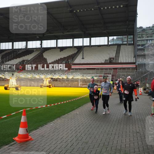 07.12.2025 - St. Pauli X-Mass-Run No. 15 Fabian Wolf http://msf.ph/oto/9418193 07.12.2025 11:24:31 Ziel 672, 1320, 1773, 2399, 2400, 2402, 2448, 2480, 2605, 2606, 2852, 2875, 2881, 3092, 3194 meine-sportfotos.de