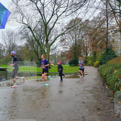 07.12.2025 - St. Pauli X-Mass-Run No. 15 Michael Burmester http://msf.ph/oto/9425648 07.12.2025 09:36:44 Laufen 2224, 1896 meine-sportfotos.de