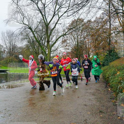 07.12.2025 - St. Pauli X-Mass-Run No. 15 Michael Burmester http://msf.ph/oto/9425825 07.12.2025 09:43:00 Laufen 213, 185, 2681, 628, 2167 meine-sportfotos.de