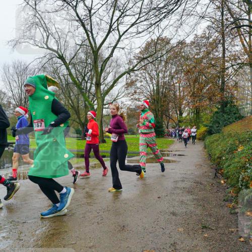 07.12.2025 - St. Pauli X-Mass-Run No. 15 Michael Burmester http://msf.ph/oto/9425829 07.12.2025 09:43:03 Laufen 28, 167, 2682 meine-sportfotos.de