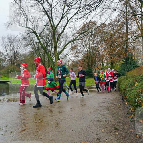 07.12.2025 - St. Pauli X-Mass-Run No. 15 Michael Burmester http://msf.ph/oto/9425844 07.12.2025 09:43:21 Laufen 380 meine-sportfotos.de