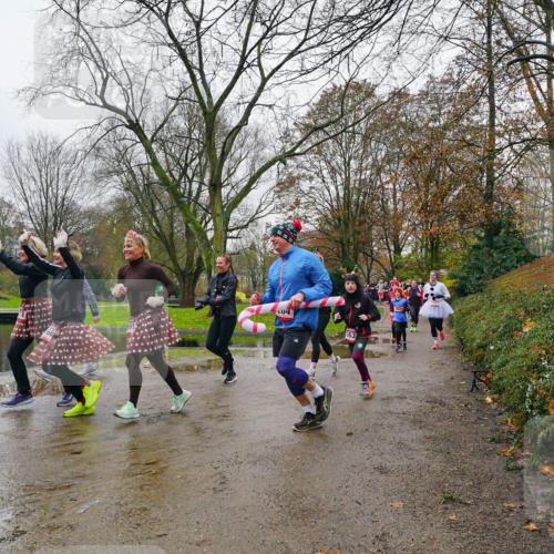 07.12.2025 - St. Pauli X-Mass-Run No. 15 Michael Burmester http://msf.ph/oto/9425873 07.12.2025 09:43:47 Laufen 04 meine-sportfotos.de