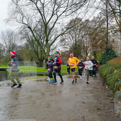 07.12.2025 - St. Pauli X-Mass-Run No. 15 Michael Burmester http://msf.ph/oto/9425891 07.12.2025 09:44:05 Laufen 3857, 259, 713, 3970 meine-sportfotos.de