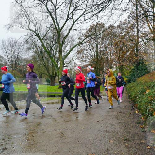 07.12.2025 - St. Pauli X-Mass-Run No. 15 Michael Burmester http://msf.ph/oto/9425898 07.12.2025 09:44:10 Laufen 1701, 911, 1712, 1738, 118 meine-sportfotos.de