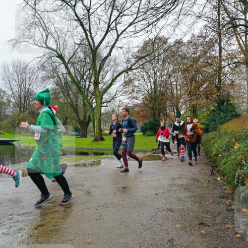 07.12.2025 - St. Pauli X-Mass-Run No. 15 Michael Burmester http://msf.ph/oto/9425906 07.12.2025 09:44:16 Laufen 302, 4251 meine-sportfotos.de