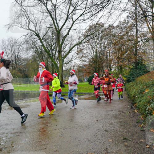 07.12.2025 - St. Pauli X-Mass-Run No. 15 Michael Burmester http://msf.ph/oto/9425922 07.12.2025 09:44:29 Laufen 89, 3085, 699, 202 meine-sportfotos.de