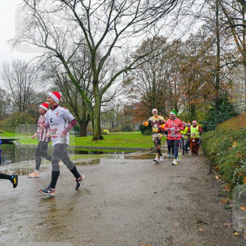 07.12.2025 - St. Pauli X-Mass-Run No. 15 Michael Burmester http://msf.ph/oto/9425989 07.12.2025 09:46:03 Laufen 2745, 95, 3293874 meine-sportfotos.de