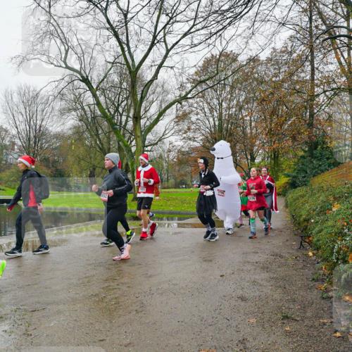 07.12.2025 - St. Pauli X-Mass-Run No. 15 Michael Burmester http://msf.ph/oto/9426039 07.12.2025 09:47:29 Laufen 1551, 3836 meine-sportfotos.de