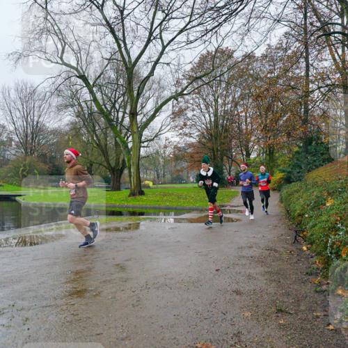 07.12.2025 - St. Pauli X-Mass-Run No. 15 Michael Burmester http://msf.ph/oto/9426103 07.12.2025 09:58:14 Laufen 81 meine-sportfotos.de