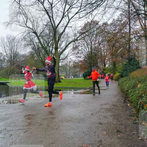07.12.2025 - St. Pauli X-Mass-Run No. 15 Michael Burmester http://msf.ph/oto/9426118 07.12.2025 09:59:03 Laufen 1363 meine-sportfotos.de