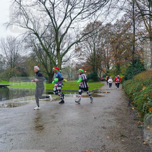 07.12.2025 - St. Pauli X-Mass-Run No. 15 Michael Burmester http://msf.ph/oto/9426138 07.12.2025 09:59:46 Laufen  meine-sportfotos.de