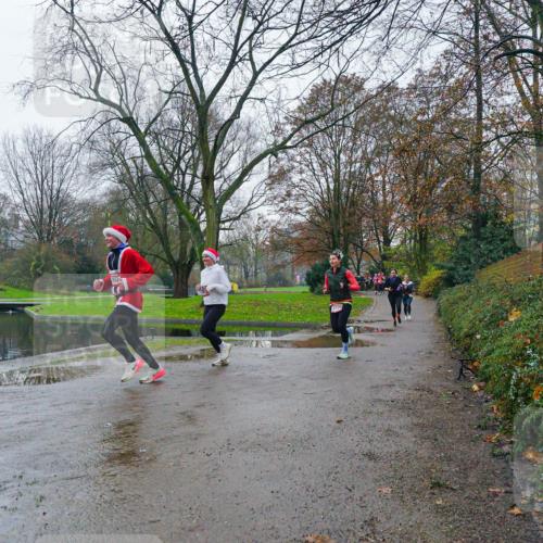 07.12.2025 - St. Pauli X-Mass-Run No. 15 Michael Burmester http://msf.ph/oto/9426139 07.12.2025 09:59:50 Laufen 1952 meine-sportfotos.de