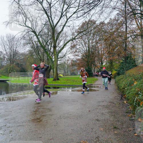 07.12.2025 - St. Pauli X-Mass-Run No. 15 Michael Burmester http://msf.ph/oto/9426180 07.12.2025 10:01:03 Laufen 3871 meine-sportfotos.de