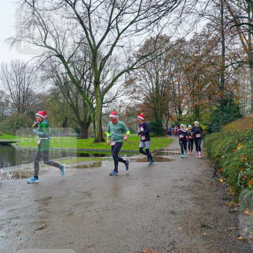 07.12.2025 - St. Pauli X-Mass-Run No. 15 Michael Burmester http://msf.ph/oto/9426199 07.12.2025 10:01:33 Laufen 517 meine-sportfotos.de