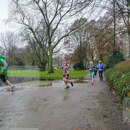 07.12.2025 - St. Pauli X-Mass-Run No. 15 Michael Burmester http://msf.ph/oto/9426207 07.12.2025 10:01:48 Laufen 2184 meine-sportfotos.de