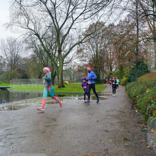 07.12.2025 - St. Pauli X-Mass-Run No. 15 Michael Burmester http://msf.ph/oto/9426209 07.12.2025 10:01:49 Laufen  meine-sportfotos.de