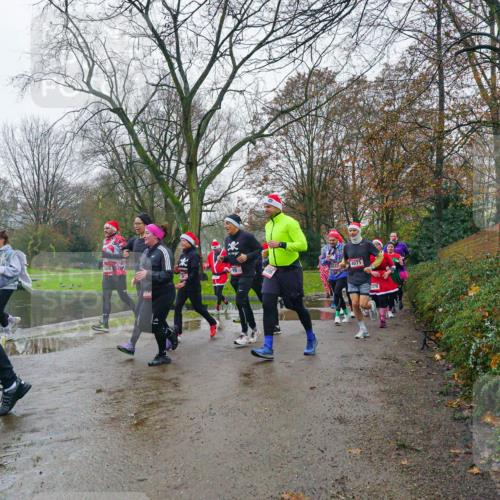 07.12.2025 - St. Pauli X-Mass-Run No. 15 Michael Burmester http://msf.ph/oto/9426260 07.12.2025 10:03:19 Laufen 4071, 3179 meine-sportfotos.de