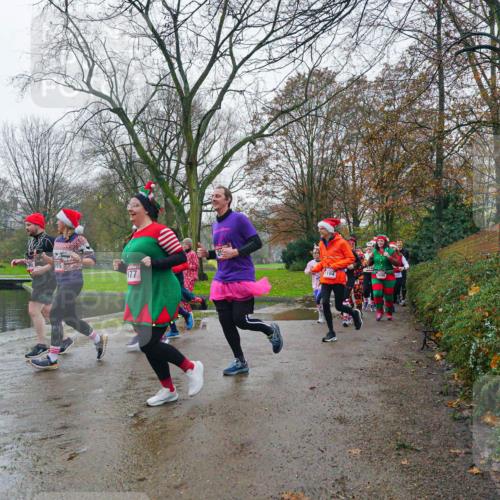 07.12.2025 - St. Pauli X-Mass-Run No. 15 Michael Burmester http://msf.ph/oto/9426265 07.12.2025 10:03:22 Laufen 977, 104 meine-sportfotos.de