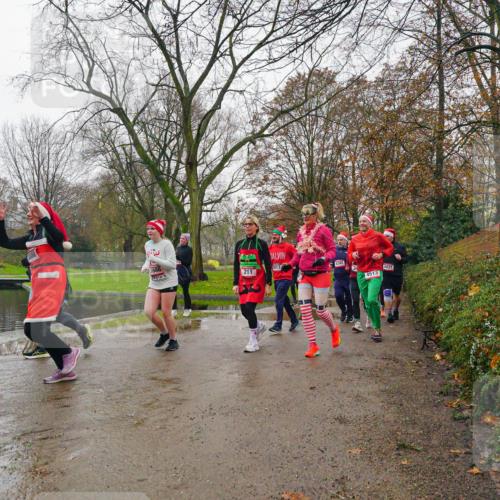 07.12.2025 - St. Pauli X-Mass-Run No. 15 Michael Burmester http://msf.ph/oto/9426277 07.12.2025 10:03:32 Laufen  meine-sportfotos.de