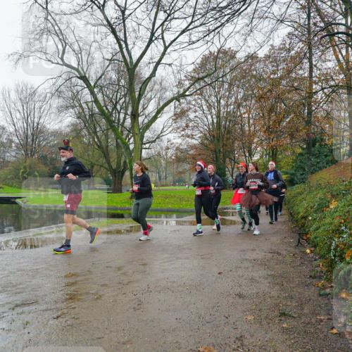 07.12.2025 - St. Pauli X-Mass-Run No. 15 Michael Burmester http://msf.ph/oto/9426331 07.12.2025 10:04:14 Laufen  meine-sportfotos.de