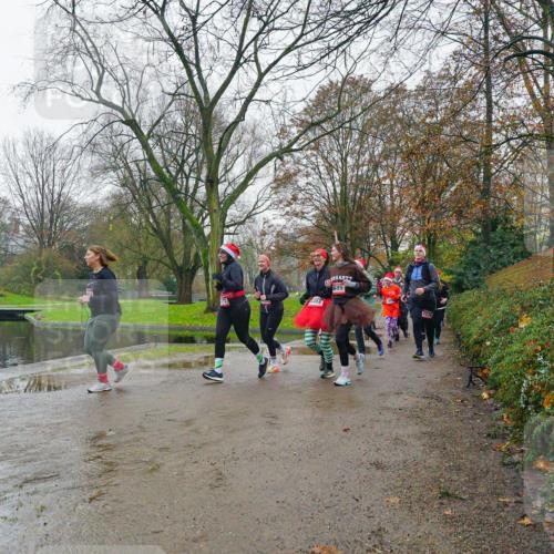 07.12.2025 - St. Pauli X-Mass-Run No. 15 Michael Burmester http://msf.ph/oto/9426332 07.12.2025 10:04:15 Laufen 4485, 2526 meine-sportfotos.de