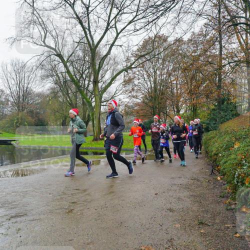 07.12.2025 - St. Pauli X-Mass-Run No. 15 Michael Burmester http://msf.ph/oto/9426335 07.12.2025 10:04:17 Laufen 526, 4512, 4761 meine-sportfotos.de