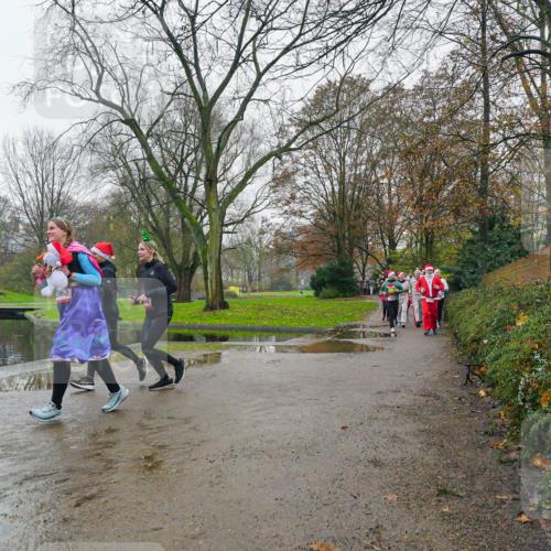 07.12.2025 - St. Pauli X-Mass-Run No. 15 Michael Burmester http://msf.ph/oto/9426344 07.12.2025 10:04:26 Laufen  meine-sportfotos.de