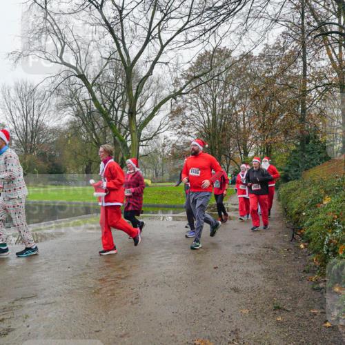07.12.2025 - St. Pauli X-Mass-Run No. 15 Michael Burmester http://msf.ph/oto/9426348 07.12.2025 10:04:33 Laufen 2369, 1586, 3962 meine-sportfotos.de