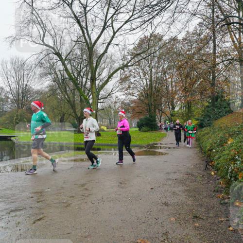 07.12.2025 - St. Pauli X-Mass-Run No. 15 Michael Burmester http://msf.ph/oto/9426353 07.12.2025 10:04:38 Laufen  meine-sportfotos.de