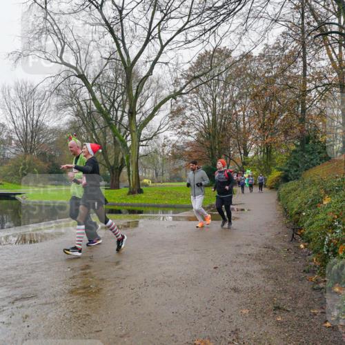 07.12.2025 - St. Pauli X-Mass-Run No. 15 Michael Burmester http://msf.ph/oto/9426358 07.12.2025 10:04:44 Laufen  meine-sportfotos.de