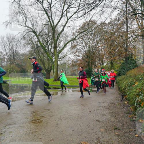 07.12.2025 - St. Pauli X-Mass-Run No. 15 Michael Burmester http://msf.ph/oto/9426383 07.12.2025 10:05:25 Laufen  meine-sportfotos.de