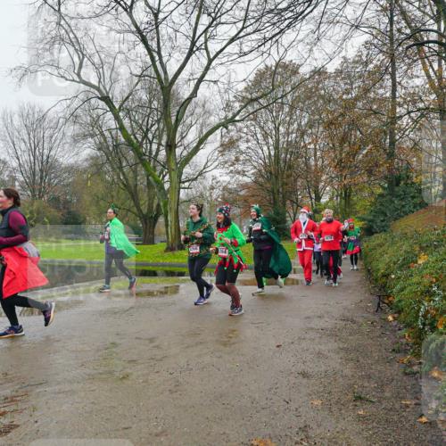 07.12.2025 - St. Pauli X-Mass-Run No. 15 Michael Burmester http://msf.ph/oto/9426385 07.12.2025 10:05:27 Laufen 266, 2878 meine-sportfotos.de