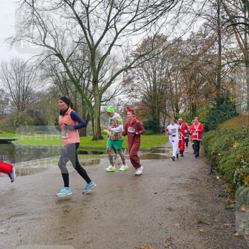 07.12.2025 - St. Pauli X-Mass-Run No. 15 Michael Burmester http://msf.ph/oto/9426399 07.12.2025 10:05:39 Laufen 46, 453, 4518 meine-sportfotos.de