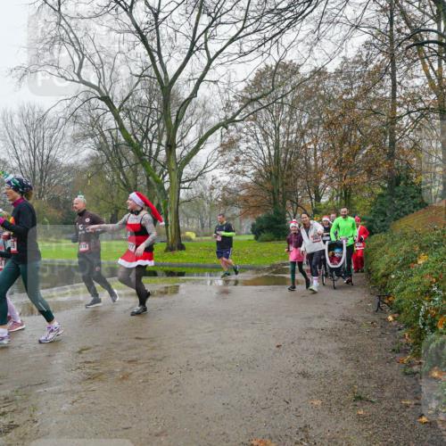 07.12.2025 - St. Pauli X-Mass-Run No. 15 Michael Burmester http://msf.ph/oto/9426429 07.12.2025 10:06:13 Laufen 470 meine-sportfotos.de
