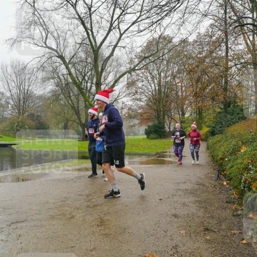 07.12.2025 - St. Pauli X-Mass-Run No. 15 Michael Burmester http://msf.ph/oto/9426465 07.12.2025 10:07:41 Laufen 4776, 79, 2078 meine-sportfotos.de