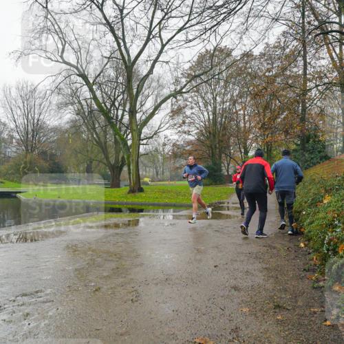 07.12.2025 - St. Pauli X-Mass-Run No. 15 Michael Burmester http://msf.ph/oto/9426543 07.12.2025 10:20:07 Laufen  meine-sportfotos.de
