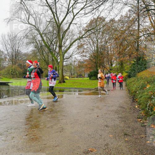 07.12.2025 - St. Pauli X-Mass-Run No. 15 Michael Burmester http://msf.ph/oto/9426618 07.12.2025 10:41:39 Laufen  meine-sportfotos.de