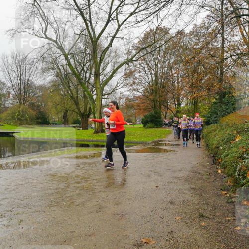 07.12.2025 - St. Pauli X-Mass-Run No. 15 Michael Burmester http://msf.ph/oto/9426694 07.12.2025 10:43:38 Laufen 1110 meine-sportfotos.de