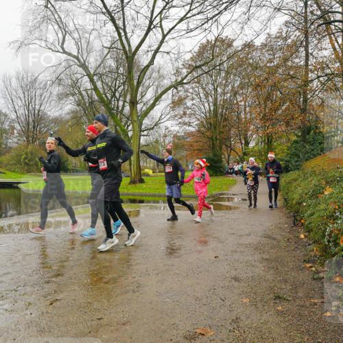 07.12.2025 - St. Pauli X-Mass-Run No. 15 Michael Burmester http://msf.ph/oto/9426703 07.12.2025 10:43:47 Laufen 73, 1559 meine-sportfotos.de
